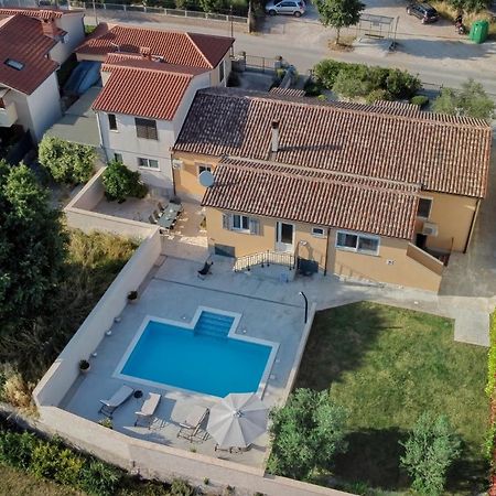 House Dragan 1231 Villa พูลา ภายนอก รูปภาพ