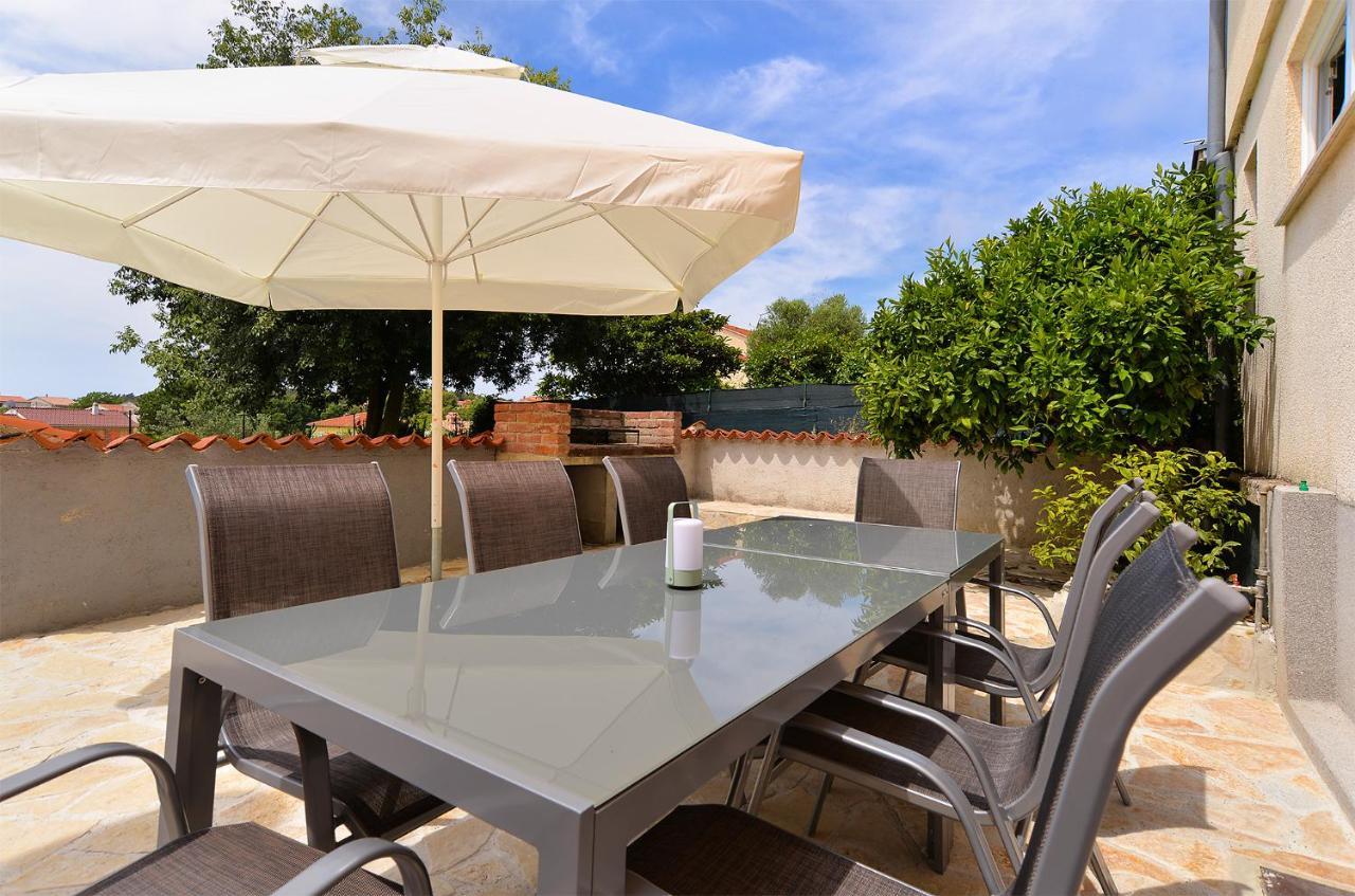 House Dragan 1231 Villa พูลา ภายนอก รูปภาพ