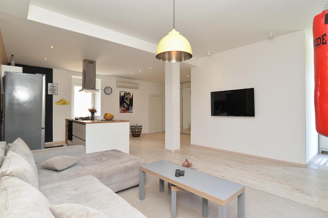 House Dragan 1231 Villa พูลา ภายนอก รูปภาพ