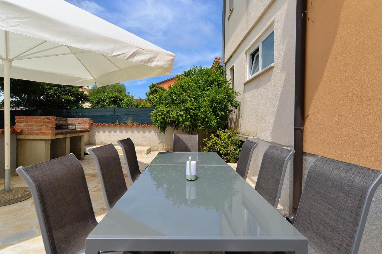 House Dragan 1231 Villa พูลา ภายนอก รูปภาพ