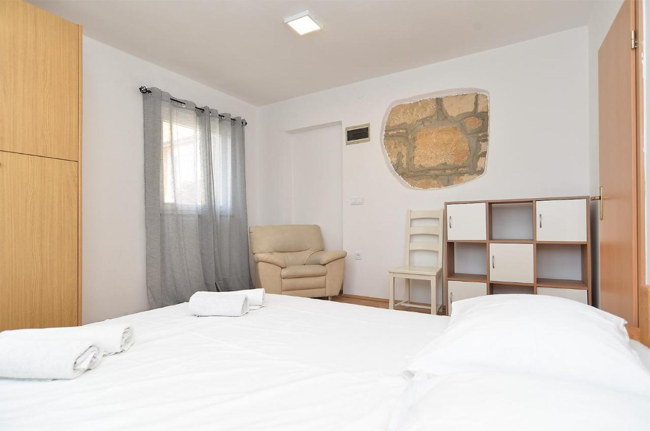 House Dragan 1231 Villa พูลา ภายนอก รูปภาพ