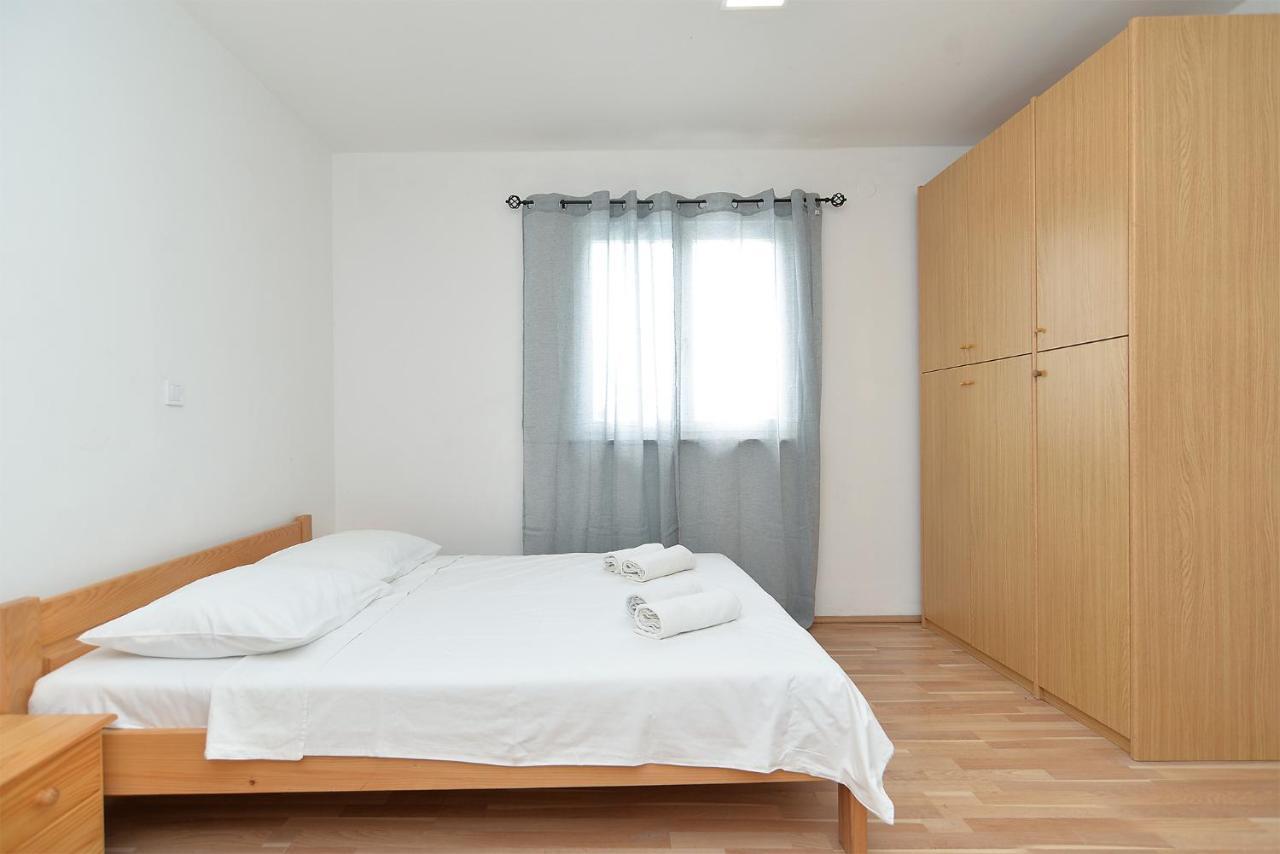 House Dragan 1231 Villa พูลา ภายนอก รูปภาพ