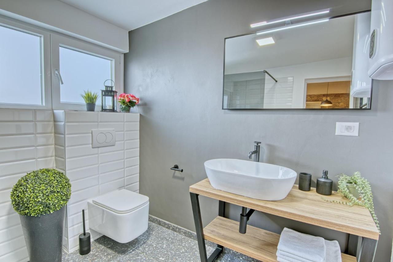 House Dragan 1231 Villa พูลา ภายนอก รูปภาพ