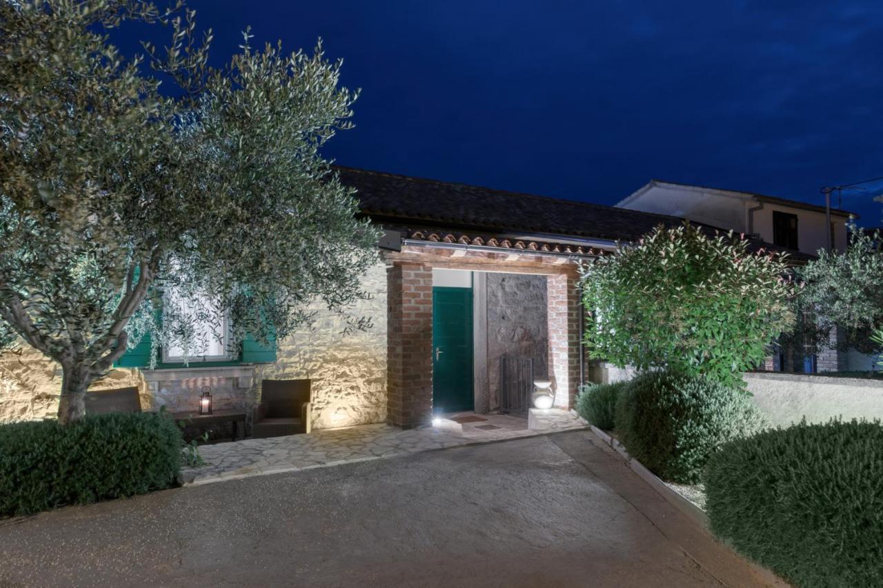 House Dragan 1231 Villa พูลา ภายนอก รูปภาพ