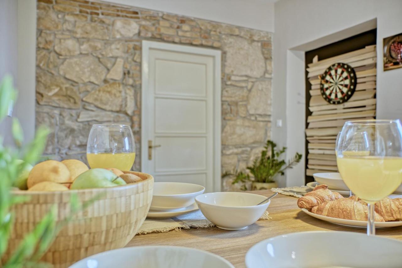 House Dragan 1231 Villa พูลา ภายนอก รูปภาพ