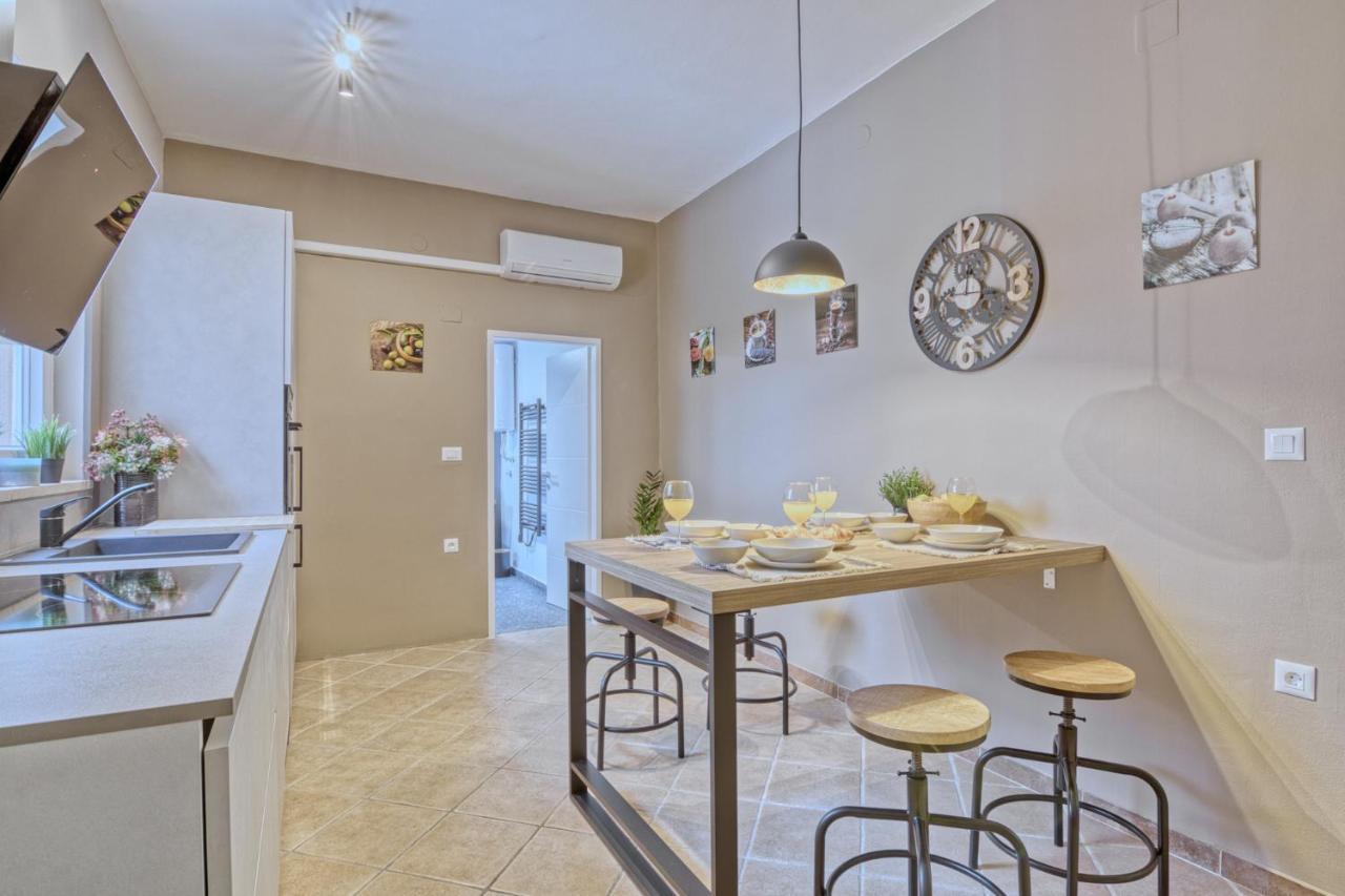 House Dragan 1231 Villa พูลา ภายนอก รูปภาพ