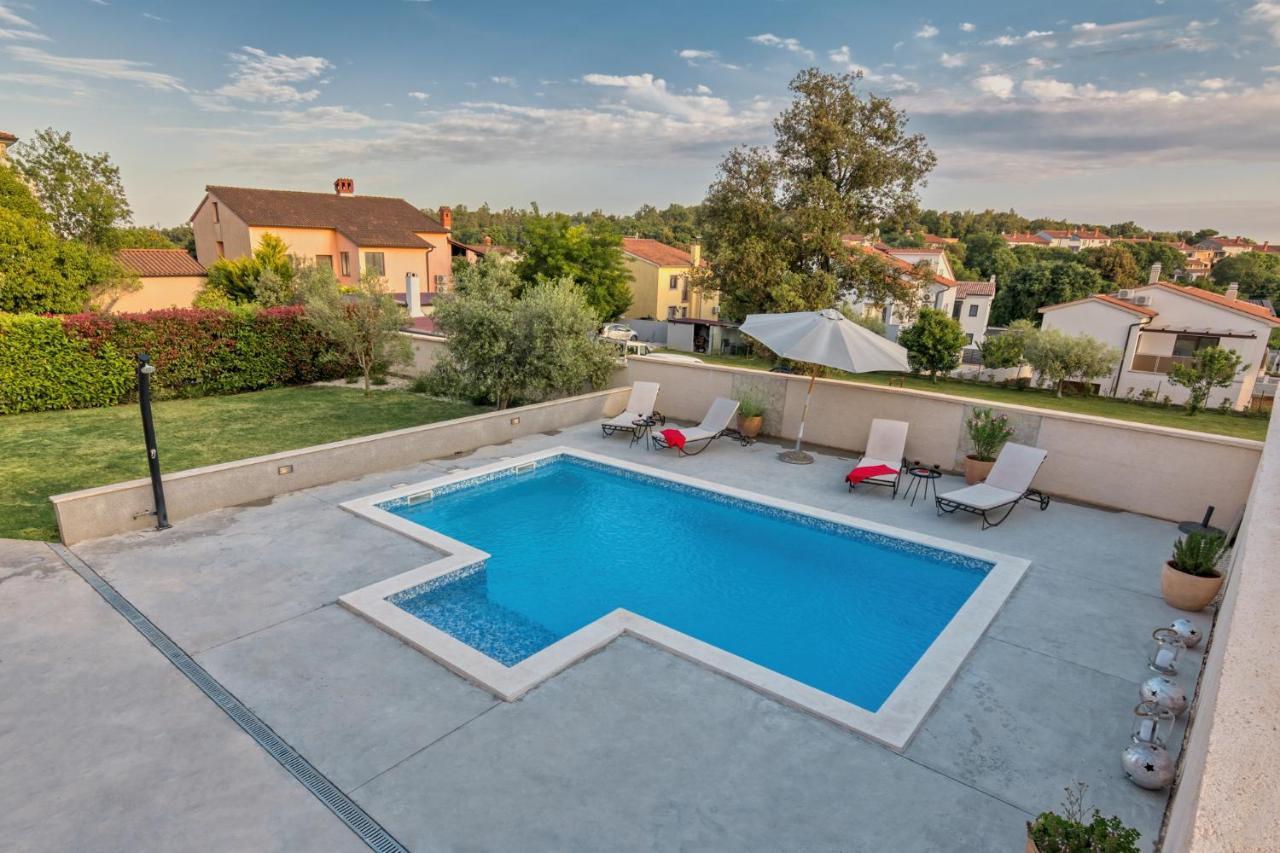 House Dragan 1231 Villa พูลา ภายนอก รูปภาพ