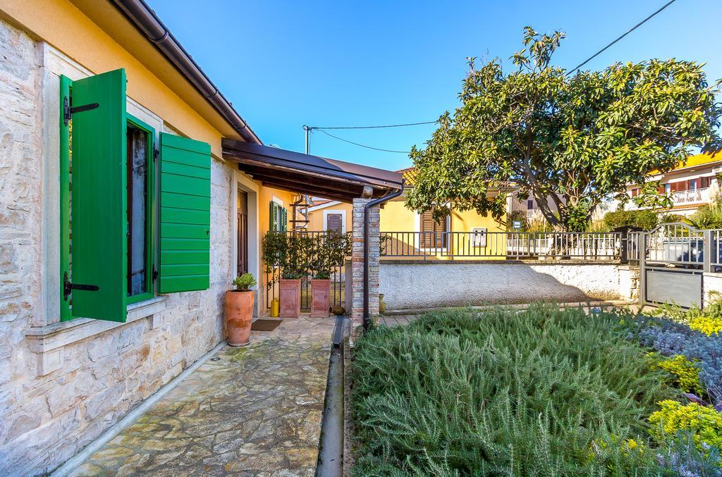 House Dragan 1231 Villa พูลา ภายนอก รูปภาพ