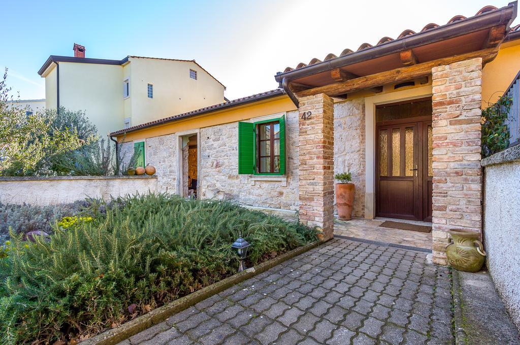 House Dragan 1231 Villa พูลา ภายนอก รูปภาพ